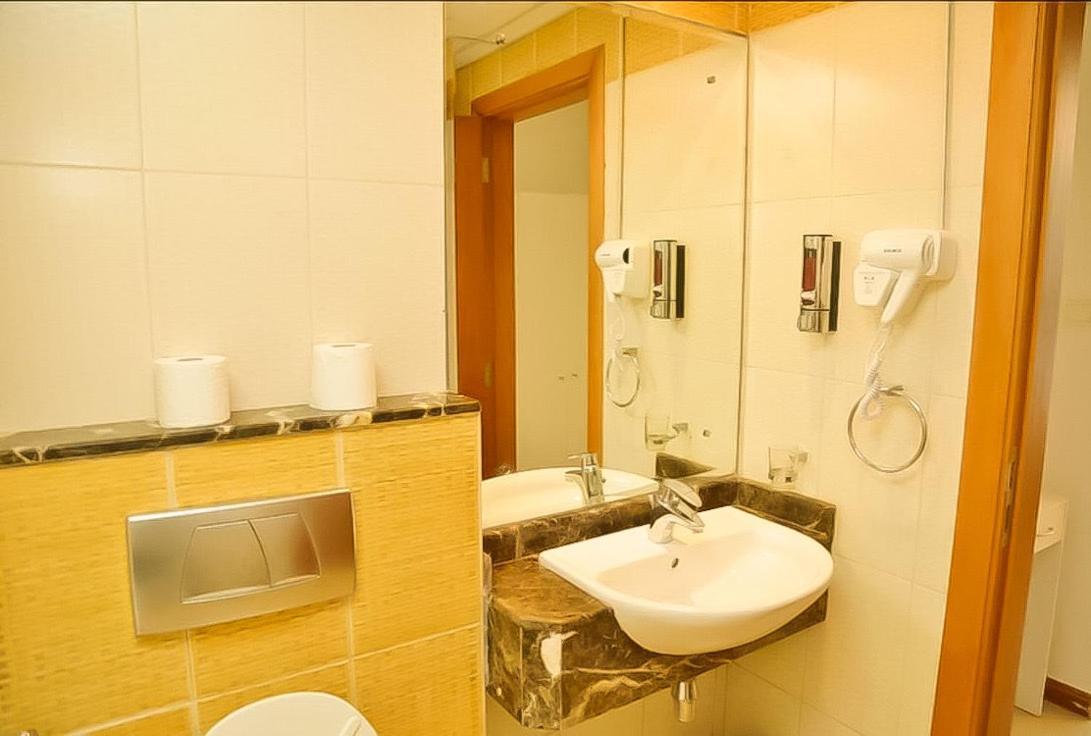 Royal Marina Inn Dubai Exterior photo